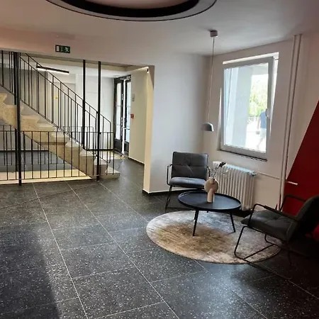 Live-Inn Prague 2 Bdr Family Suite For 1-8 Guests, 20 Mins To Center, Lift, Gym, Reception, Parking, Roof Terrace, Game & Party Exterior photo