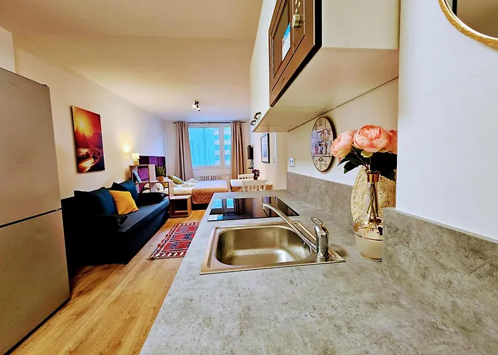 Live-Inn Prague 2 Bdr Family Suite For 1-8 Guests, 20 Mins To Center, Lift, Gym, Reception, Parking, Roof Terrace, Game & Party